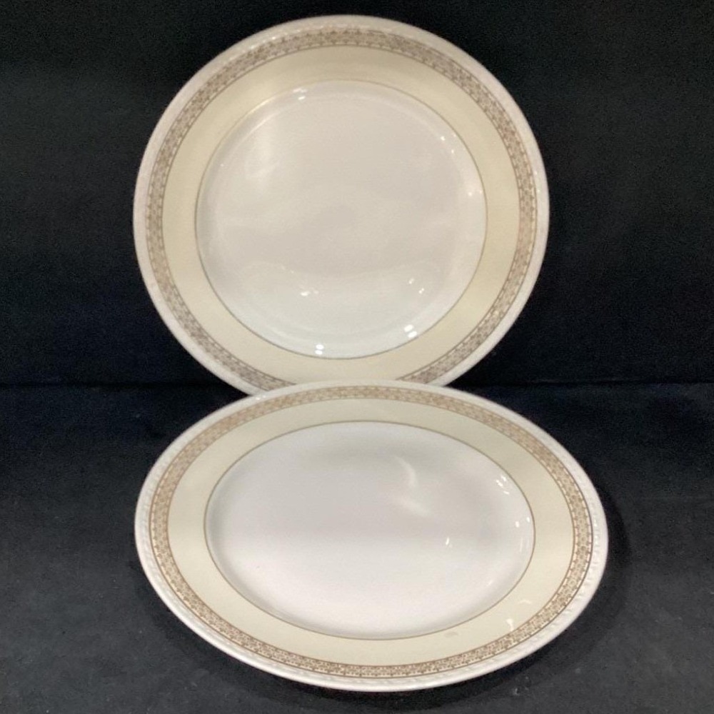 Homer Laughlin Georgian Eggshell G3332 Dinner Plates Set of 2